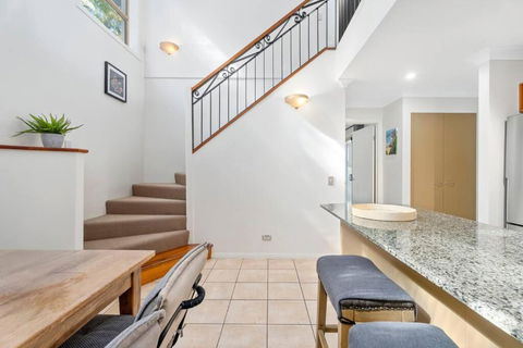 Entire Home In Southport Parade Southport - Kalgoorlie Accommodation 1