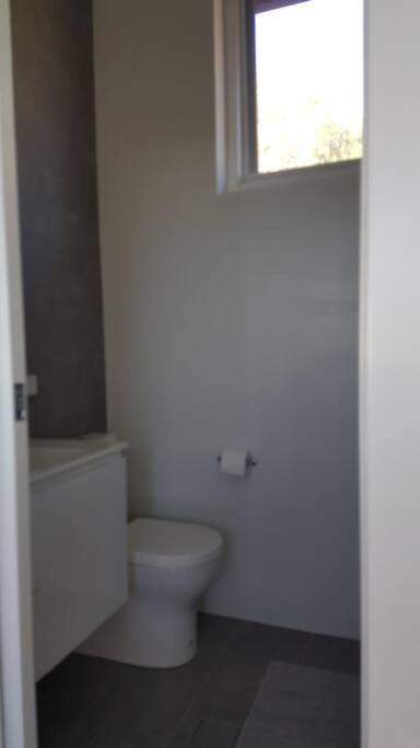 Family Home Prestigious Suburb Panoramic Views - Kalgoorlie Accommodation 4