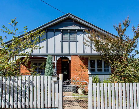 Fitzroy House - Federation Charm Near Town Centre - Kalgoorlie Accommodation 0