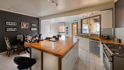 Fossickers Den Dugout Accommodation - Kalgoorlie Accommodation 2