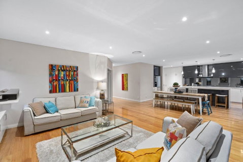 Family Vacation Escapade Shops Beach And Sun Await - Kalgoorlie Accommodation 0