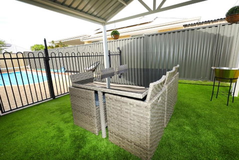 Family Holiday Home - Kalgoorlie Accommodation 1