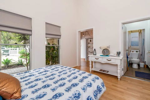 Gawler Townhouses 1C , 1 Queen Bed - Kalgoorlie Accommodation 0