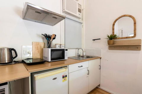 Gawler Townhouses 1C , 1 Queen Bed - Kalgoorlie Accommodation 4