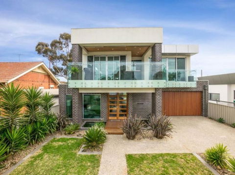 Geelong Luxury Beach K Villa - Kalgoorlie Accommodation 0