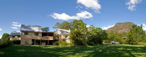 Glass House Mountains Ecolodge - Kalgoorlie Accommodation 1