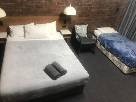 Golden West Motor Inn - Kalgoorlie Accommodation 4