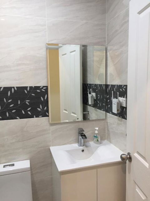 Grannyflat - Kalgoorlie Accommodation 3