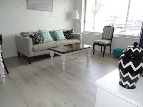 Hamptons - Kalgoorlie Accommodation 1