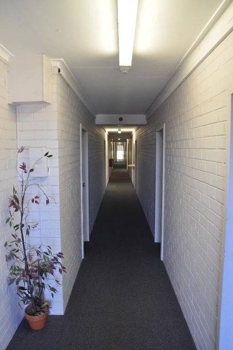 H & D Apartments - Kalgoorlie Accommodation 2
