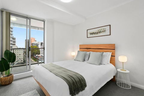 HELP1 - Chatswood Charm Central Apartment Near Station - Kalgoorlie Accommodation 2