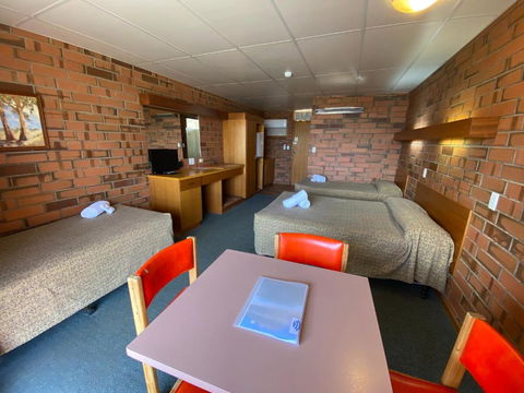 Hawker Hotel Motel - Kalgoorlie Accommodation 0