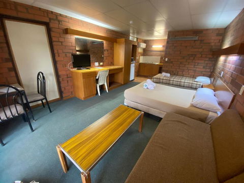 Hawker Hotel Motel - Kalgoorlie Accommodation 3