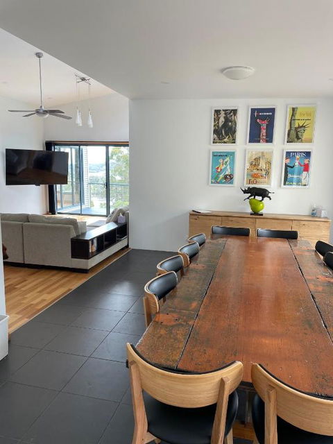 Hill Top Retreat - Kalgoorlie Accommodation 0