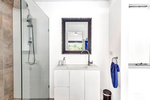 Hillrise Retreat - Kalgoorlie Accommodation 3