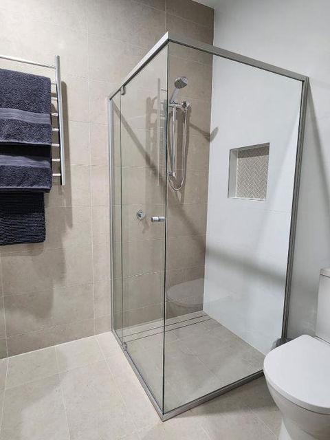 Holiday At The Beach, Spa Bath, King Bed With TV - Kalgoorlie Accommodation 2