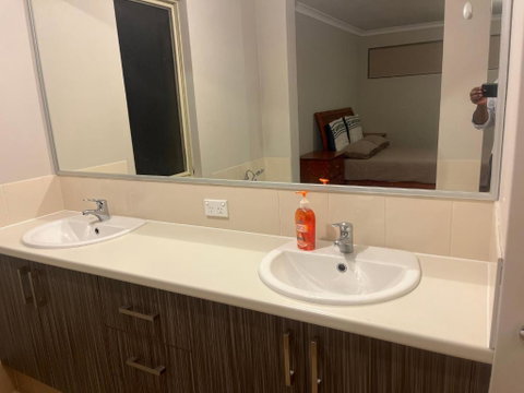 Holiday Home To Remember - Kalgoorlie Accommodation 2