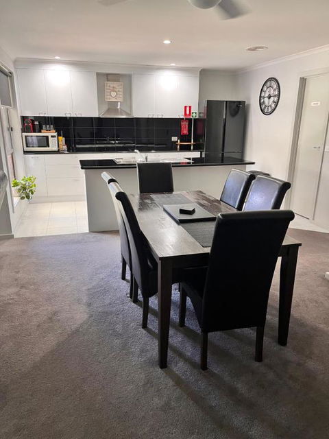 House On Stephenson - Kalgoorlie Accommodation 1