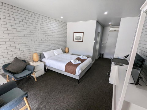 Homestead Motor Inn & Apartments - Kalgoorlie Accommodation 3