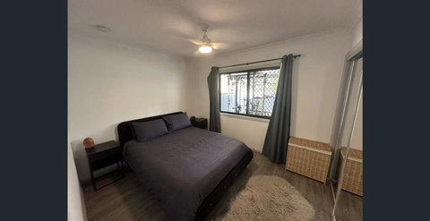 Island Haven Wood - Kalgoorlie Accommodation 1