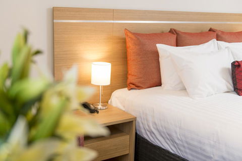 Adelaide Royal Coach - Kalgoorlie Accommodation 2