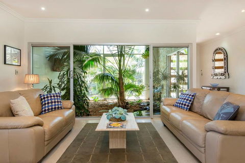 Adelphi Waterfront 2 Bedroom Ground Floor Home - Kalgoorlie Accommodation 0