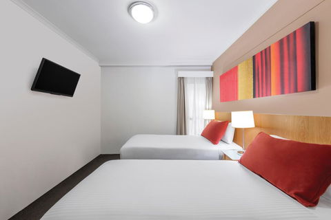 Adina Serviced Apartments Sydney Martin Place - Kalgoorlie Accommodation 1