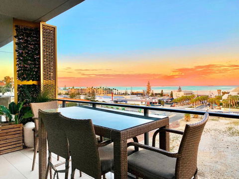 AdriaticBlu Luxe 2 Bed Apartment With Stunning Ocean Views - Kalgoorlie Accommodation 1