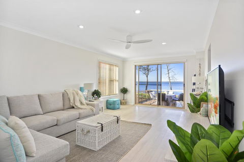 Adrift Retreat - St Georges Basin Waterfront Home - Kalgoorlie Accommodation 1