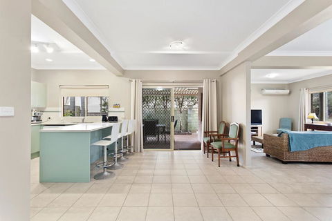 Ajax Avenue, 6 - Kalgoorlie Accommodation 0