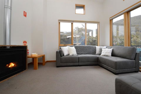 Akuna 3 - Kalgoorlie Accommodation 1