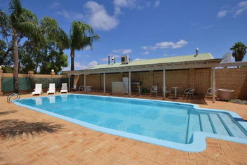 Albion Hotel with Kalgoorlie Accommodation