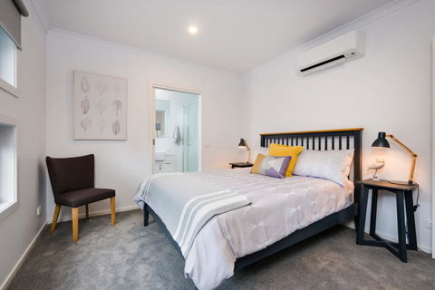 Albury Yalandra Apartment 5 - Kalgoorlie Accommodation 3