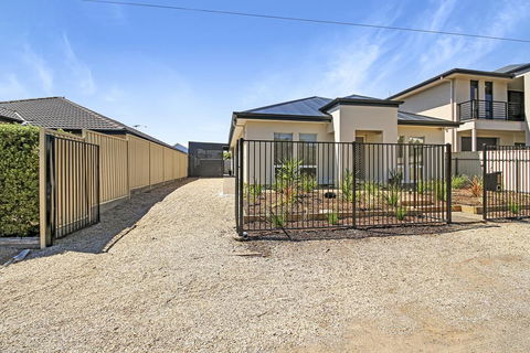 Aldinga Beach Experience - Kalgoorlie Accommodation 1
