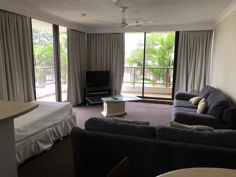 Alexander Holiday Apartments - Kalgoorlie Accommodation 2