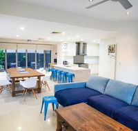 Alexandra Headland Luxury Townhouse - Kalgoorlie Accommodation