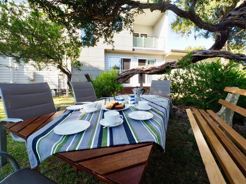 Alice's Palace, 2-minute Walk To Lifeguard Patrolled Surf Beach - Kalgoorlie Accommodation 2