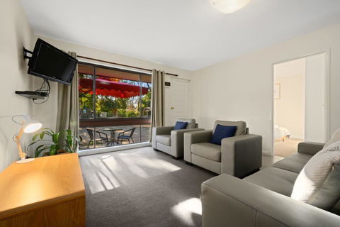 Alinga Longa 4 - Kalgoorlie Accommodation 1