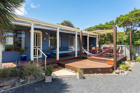 All Decked Out - Kalgoorlie Accommodation 0