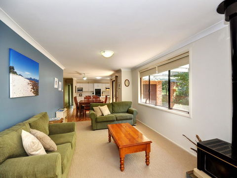 All Decked Out - Pet Friendly - Kalgoorlie Accommodation 1