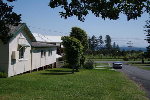 Almare, 7 Gowing Street - Kalgoorlie Accommodation 1