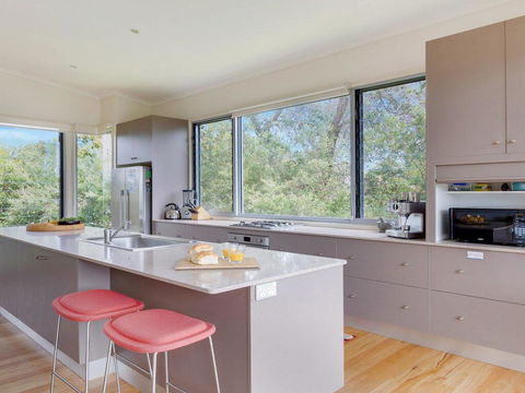 Aloha - Direct Beach Access From Property - Kalgoorlie Accommodation 2