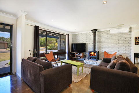 Aloha - Pet & Family Friendly - 10 Min Walk To Beach - Kalgoorlie Accommodation 2