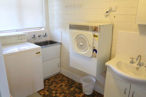 Alpha 8 - Kalgoorlie Accommodation 3