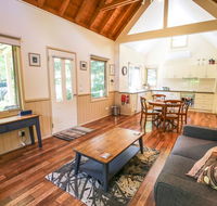 Alpine Arnica Cottage 1 - Kalgoorlie Accommodation