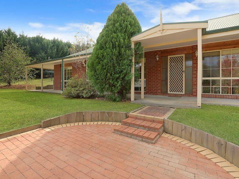 Alpine Mist - Spacious 5 Bedroom Home - Kalgoorlie Accommodation 0