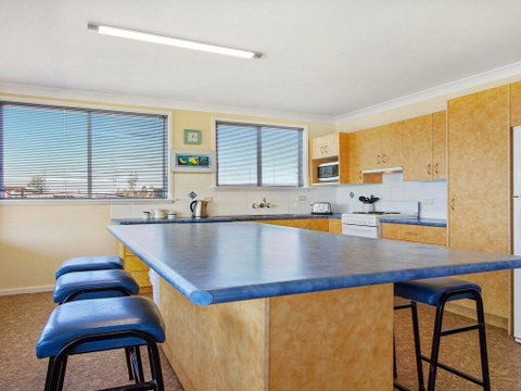 Amazing Aspects - Perched Above Tilbury Cove - Kalgoorlie Accommodation 2