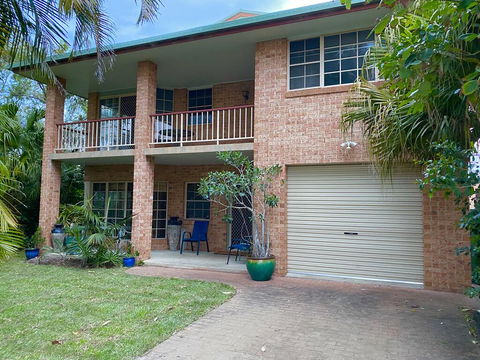 Amazing Beach House - Kalgoorlie Accommodation 0