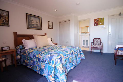 Anchors Aweigh - Kalgoorlie Accommodation 1