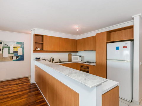 APARTMENT 10 PACIFIC APARTMENTS - FREE WIFI! - Kalgoorlie Accommodation 2
